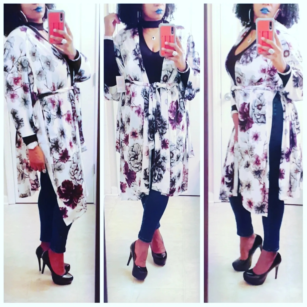 💎NEW LulaRoe Savannah Purple Floral Kaftan